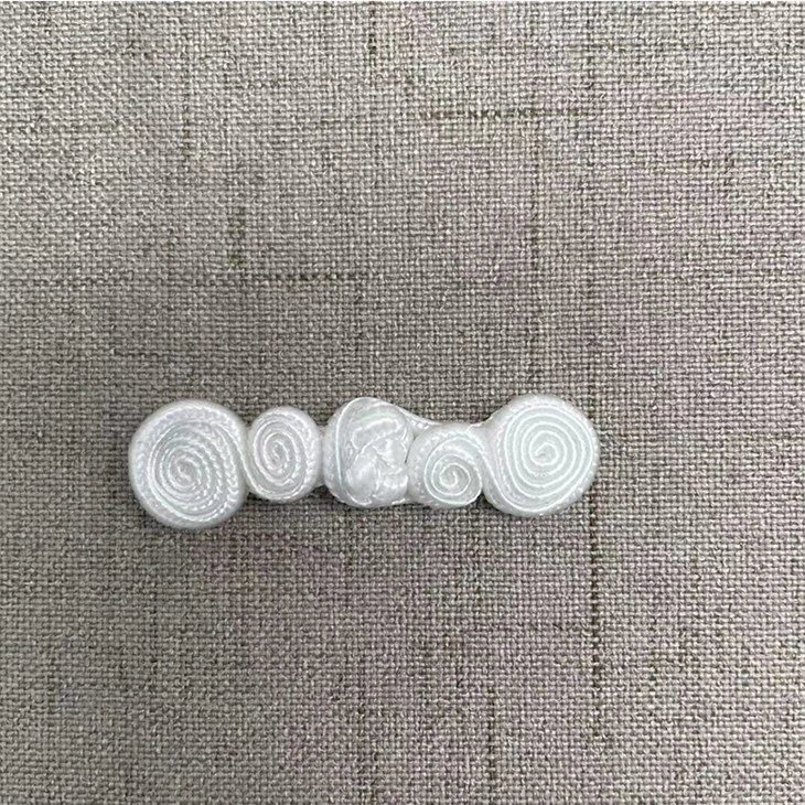 Chinese Button Knot With Loop