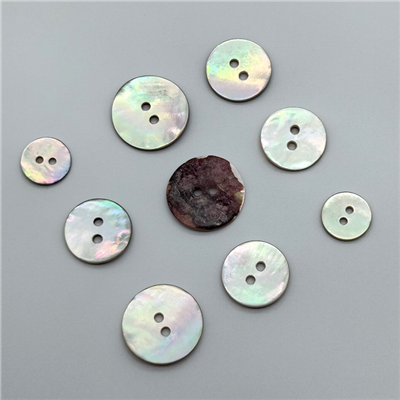 Agoya Shell Button